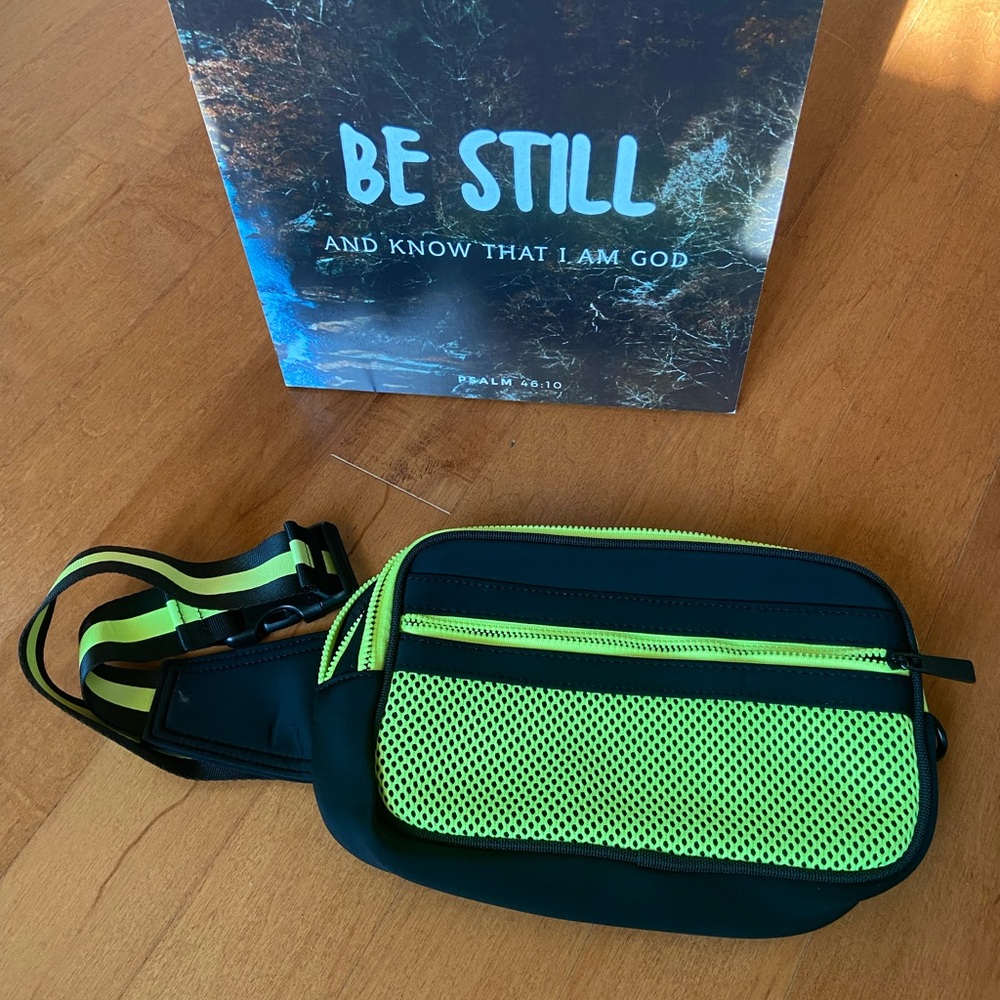 Fanny Pack Belt Bag for Women/Men, Small Crossbody Fanny Pack Everywhere